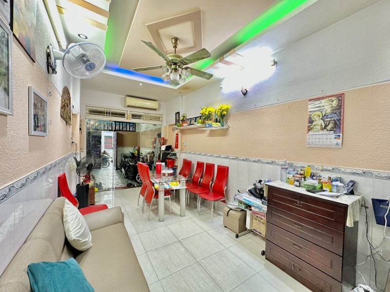 BÁN NHÀ LẦU 4 TẦNG NGUYỄN ĐÌNH CHIỂU PHƯỜNG 3,QUẬN PHÚ NHUẬN - HẺM XE HƠI, GIÁ CHỈ 8 tỷ 99