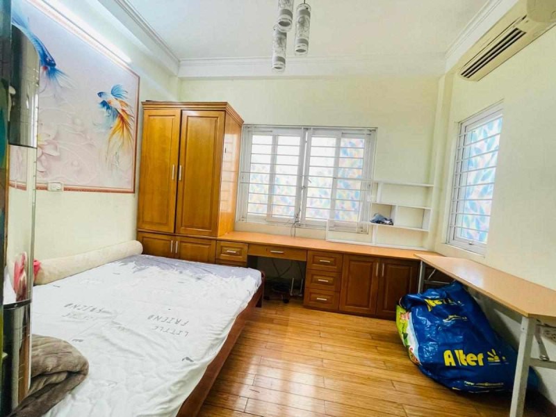 Bán nhà Thụy Khuê, Tây Hồ 45m, ngõ thông, 2 thoáng, 5 ngủ khép kín chỉ 6 tỷ