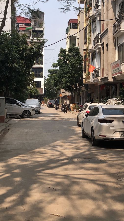 Bán nhà Phú Diễn phân lô 7 tầng oto tránh 40m2 giá nhỉnh 9 tỷ