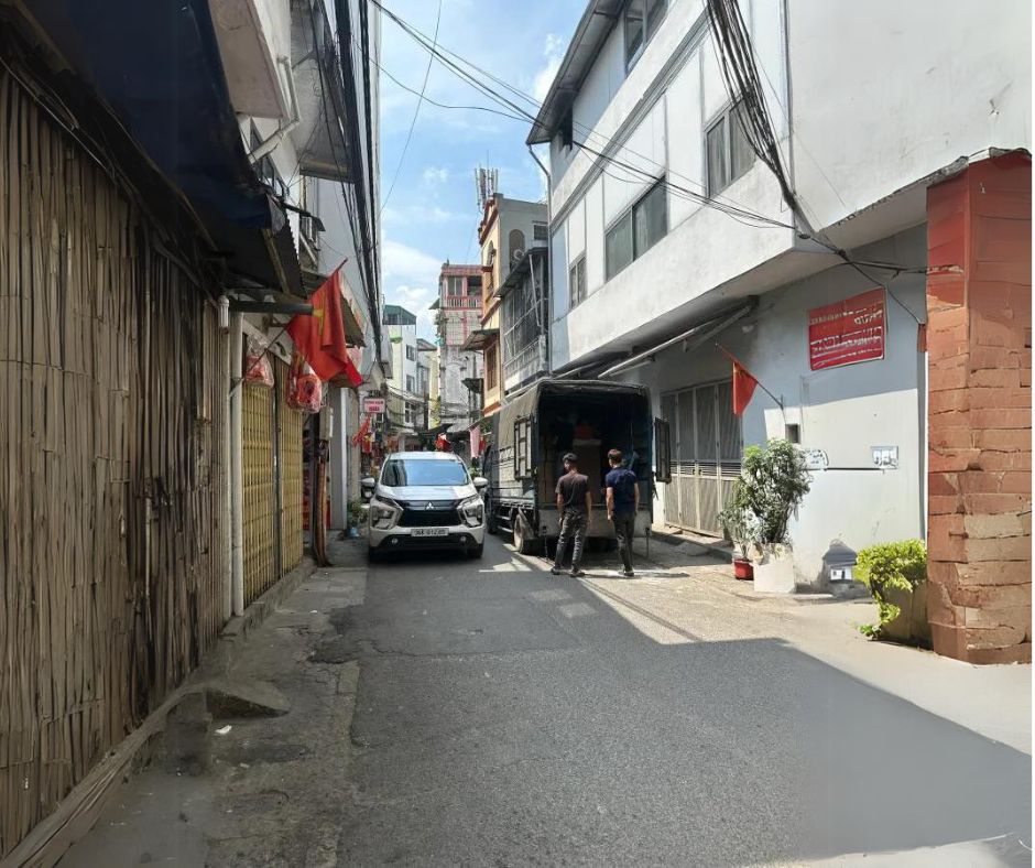 Bán nhà mặt ngõ Linh Quang 25m2, 4 Tầng 5 Bước chân ra đường ô tô tránh