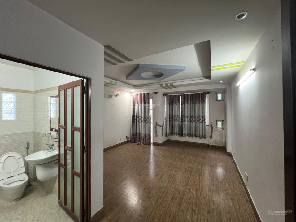 Chính Chủ cho thuê nhà mặt tiền đường Lê Riêng