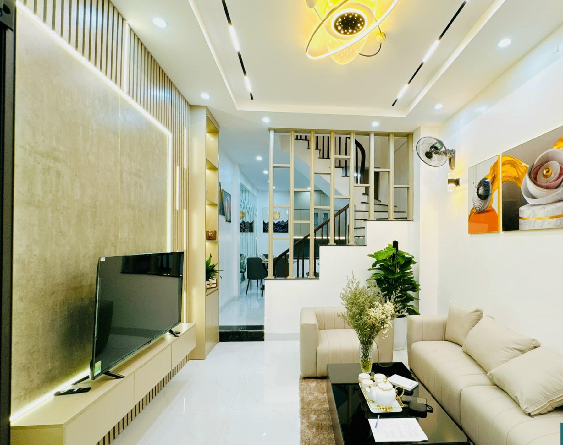 Bán nhà phố Kim Ngưu, Hai Bà Trưng 37m, 4 tầng. Giá: 5.9 tỷ