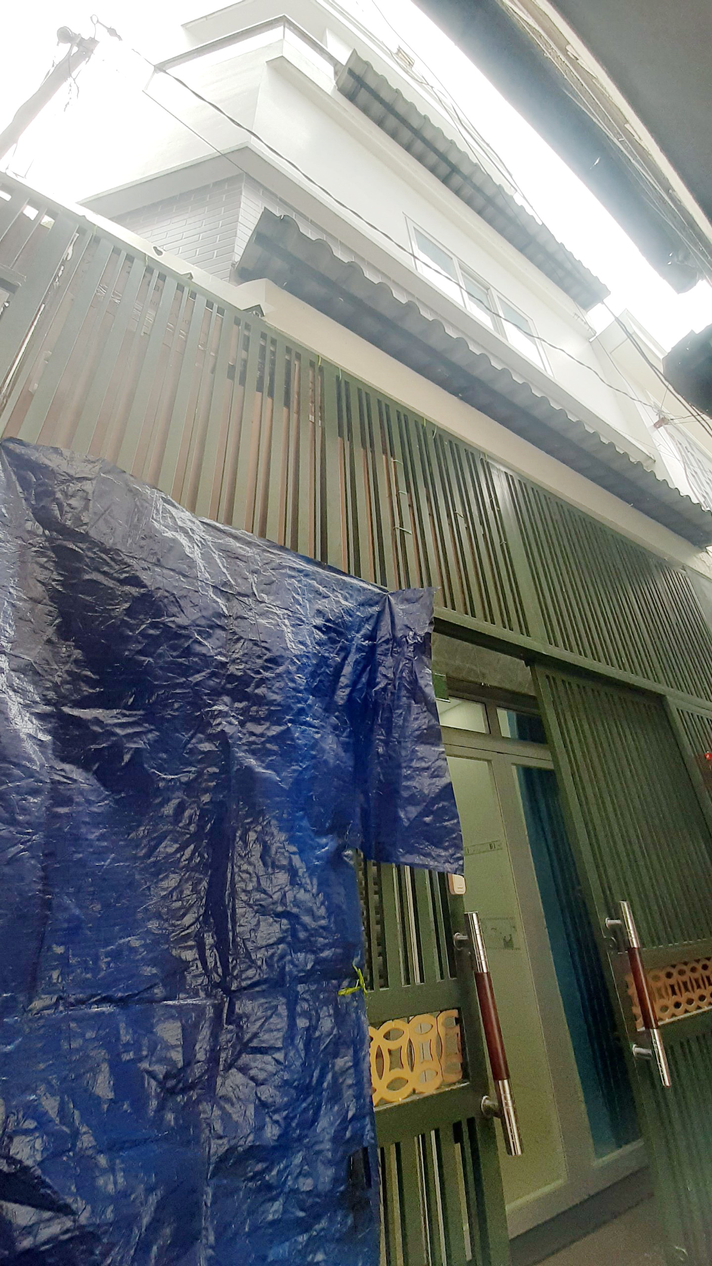 Nhà 4 tầng nở hậu - căn góc đường Tùng Thiện Vương P13Q8. Giá 4,05 tỷ TL