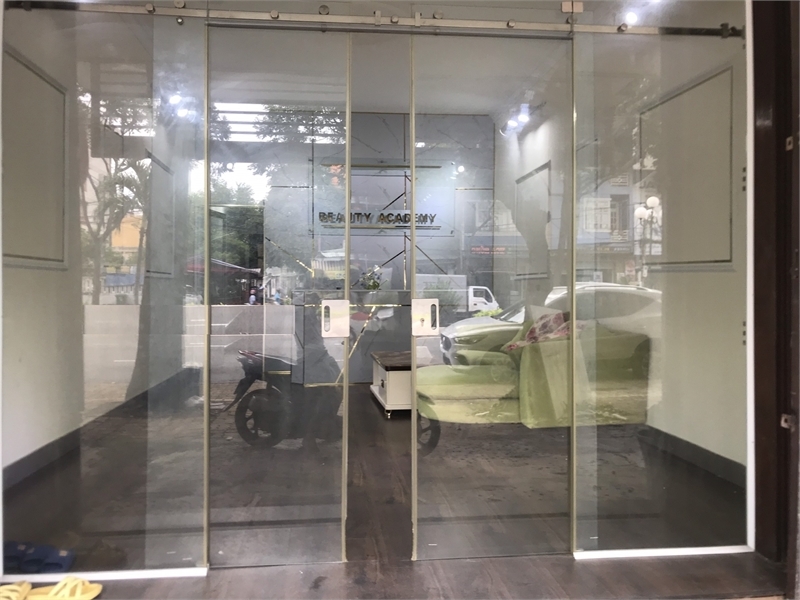 Cho thuê mặt bằng đường 30/4, TPVT thông suốt đẹp 9tr/t