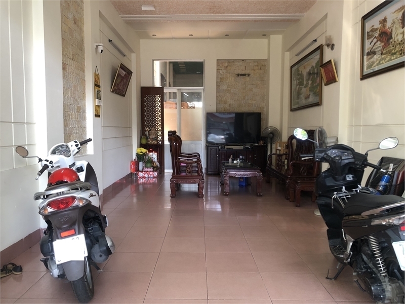 Cho thuê mặt bằng đẹp cạnh ngã 3 đường Phạm Hồng Thái, TPVT