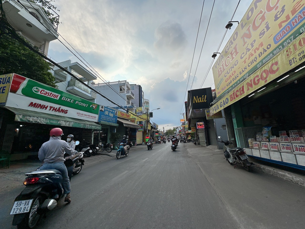 Nhỉnh 10 tỷ có CHDV 4 lầu 12 PN với DT 35tr HXH 7 chỗ Lê Đức Thọ 88m2 kế chợ An Nhơn