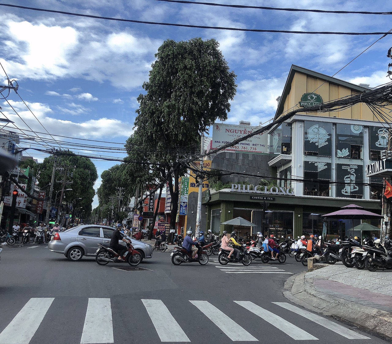 Bán nhà mặt tiền mới 4L 100% 60m2 Nguyễn Văn Khối KD đa ngành ngay CV Làng Hoa 10 tỷ 500