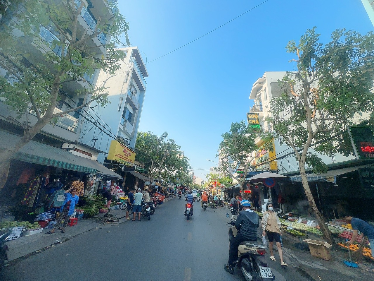 Giá RẺ không GIỠN nhà 4 tầng HXH Nguyễn Tư Giản 75m2(5x15) DT 22tr 7PN gần chợ 5.86 tỷ.