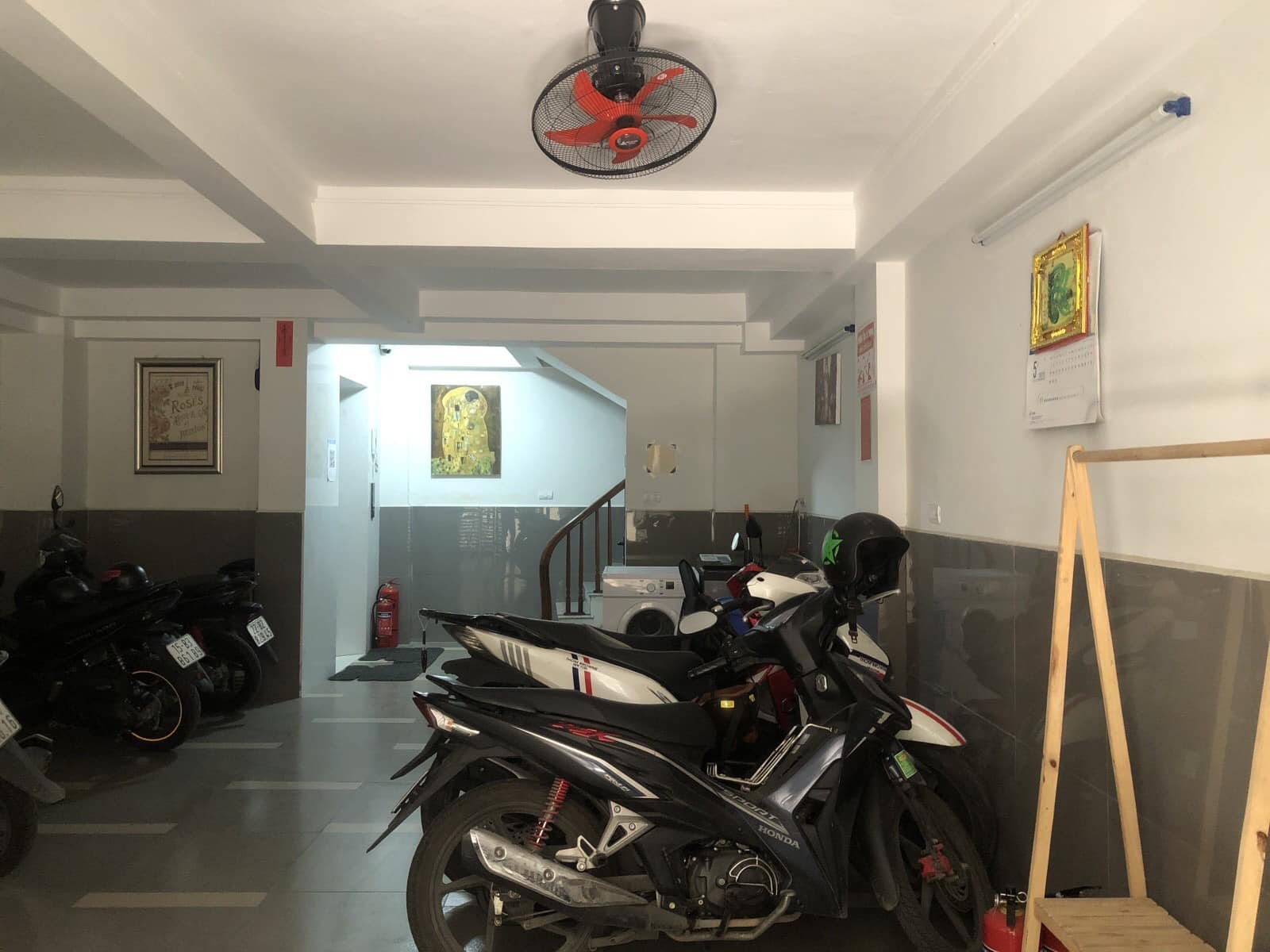 Bán nhà phố Kim Ngưu, Hai Bà Trưng 58m, 8 tầng. Giá: 9.8 tỷ