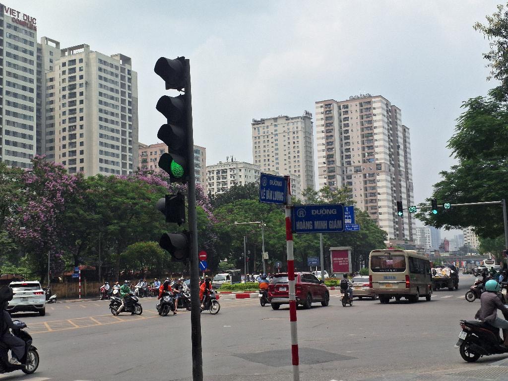 MẶT PHỐ LÊ VĂN LƯƠNG 88M2 MT6 GIÁ 37 TỶ, KINH DOANH, VỈA HÈ, THANG MÁY