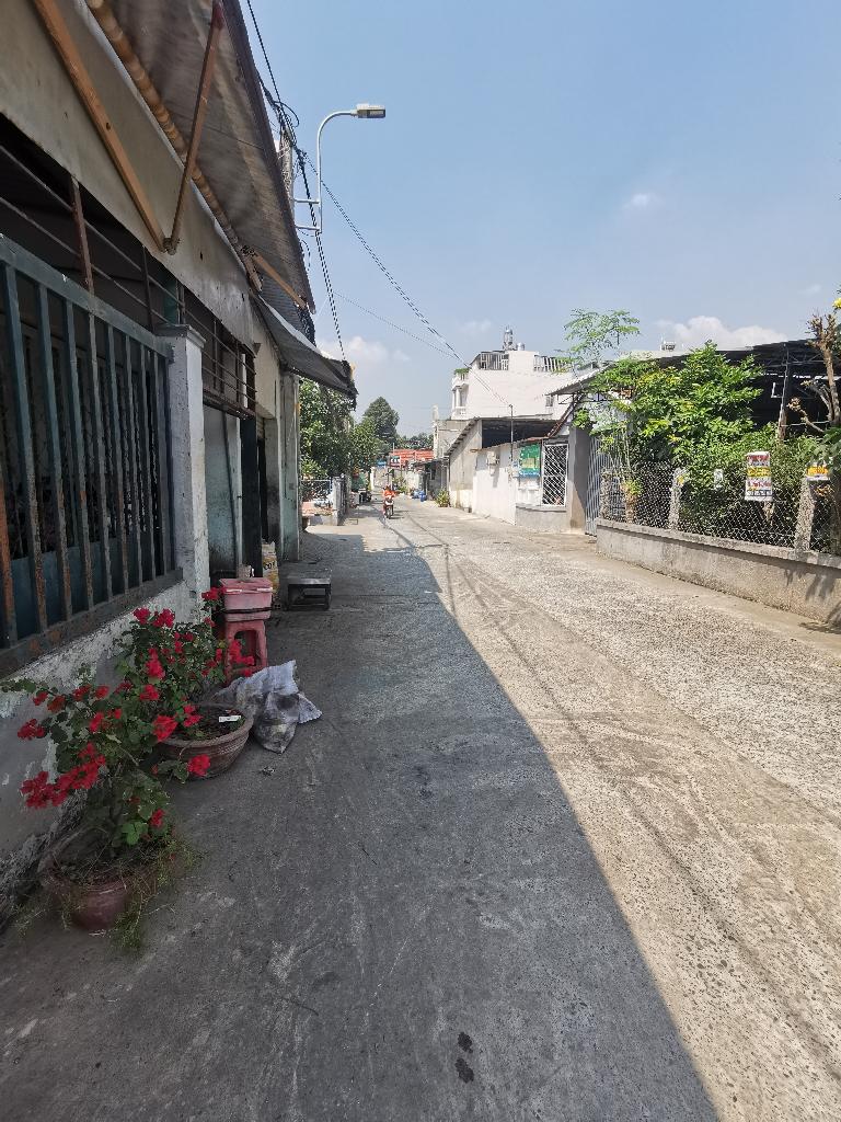 Bán nhà mặt tiền đường-Nguyễn Thị Chồn,Hóc Môn-155m2-Giá nhỉnh 5 tỷ