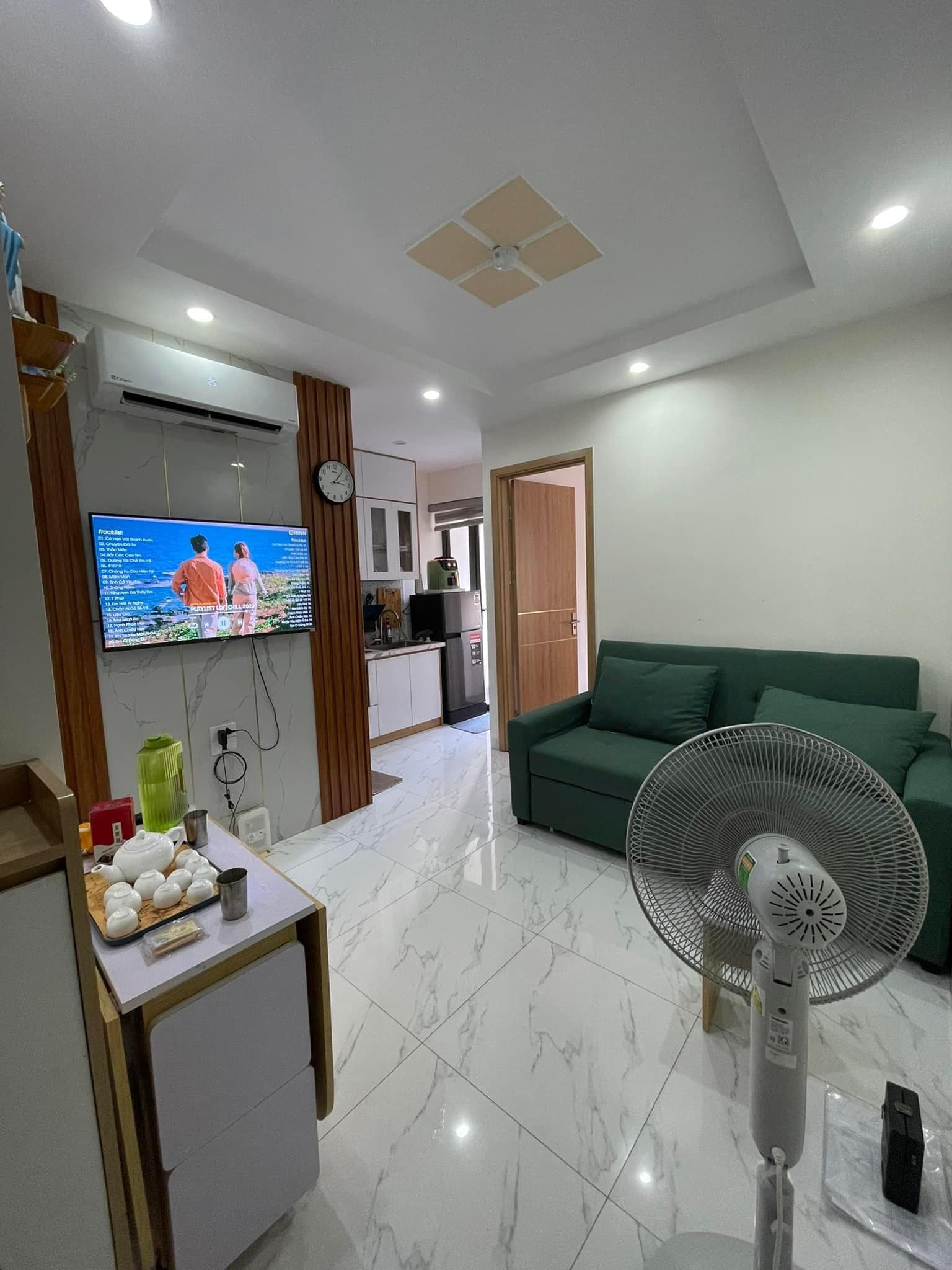 BÁN TÒA CHDV ĐỐNG ĐA 90M2 LÔ GÓC 7 TẦNG THANG MÁY, Ô TÔ VÀO NHÀ - DÒNG TIỀN 95TRIỆU / THÁNG