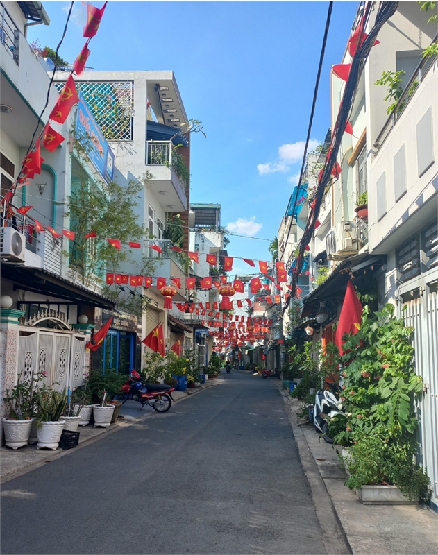 Ngộp Nghĩa Phát - Giáp Quận 10 - 30m - 4 tầng - HXH 5m lắc đầu