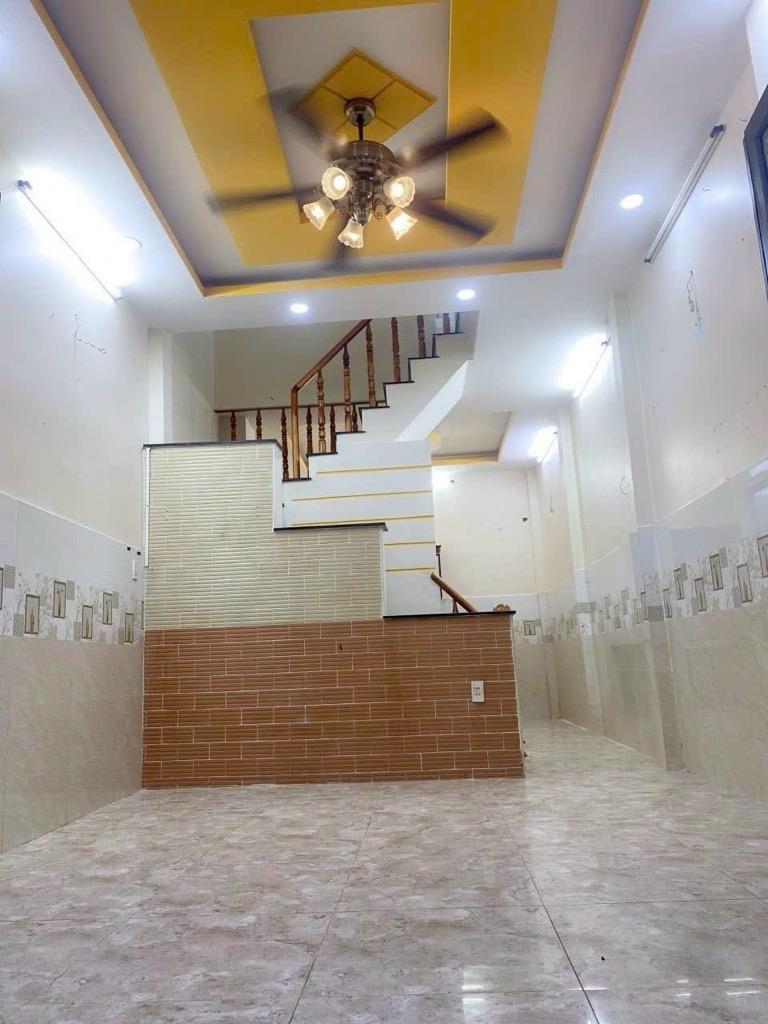 Bán nhà đường Chiến Lược, Bình Tân, 32m2, 2tầng, 2.7tỷ TL