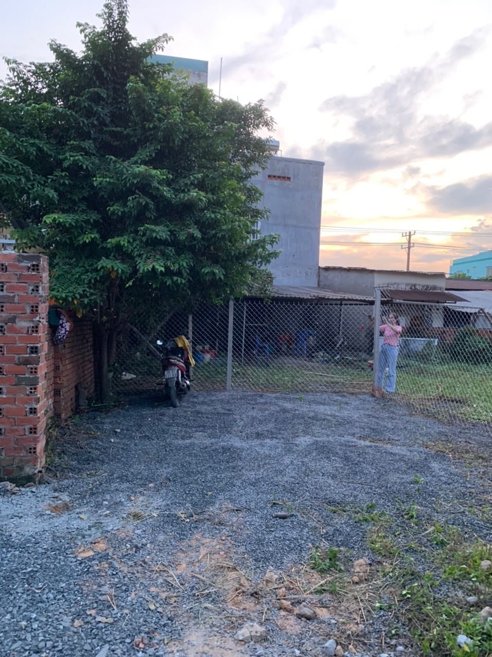 Chính chủ bán đất đường 175 Nguyễn Văn Tăng Q9. 76m/3ty4