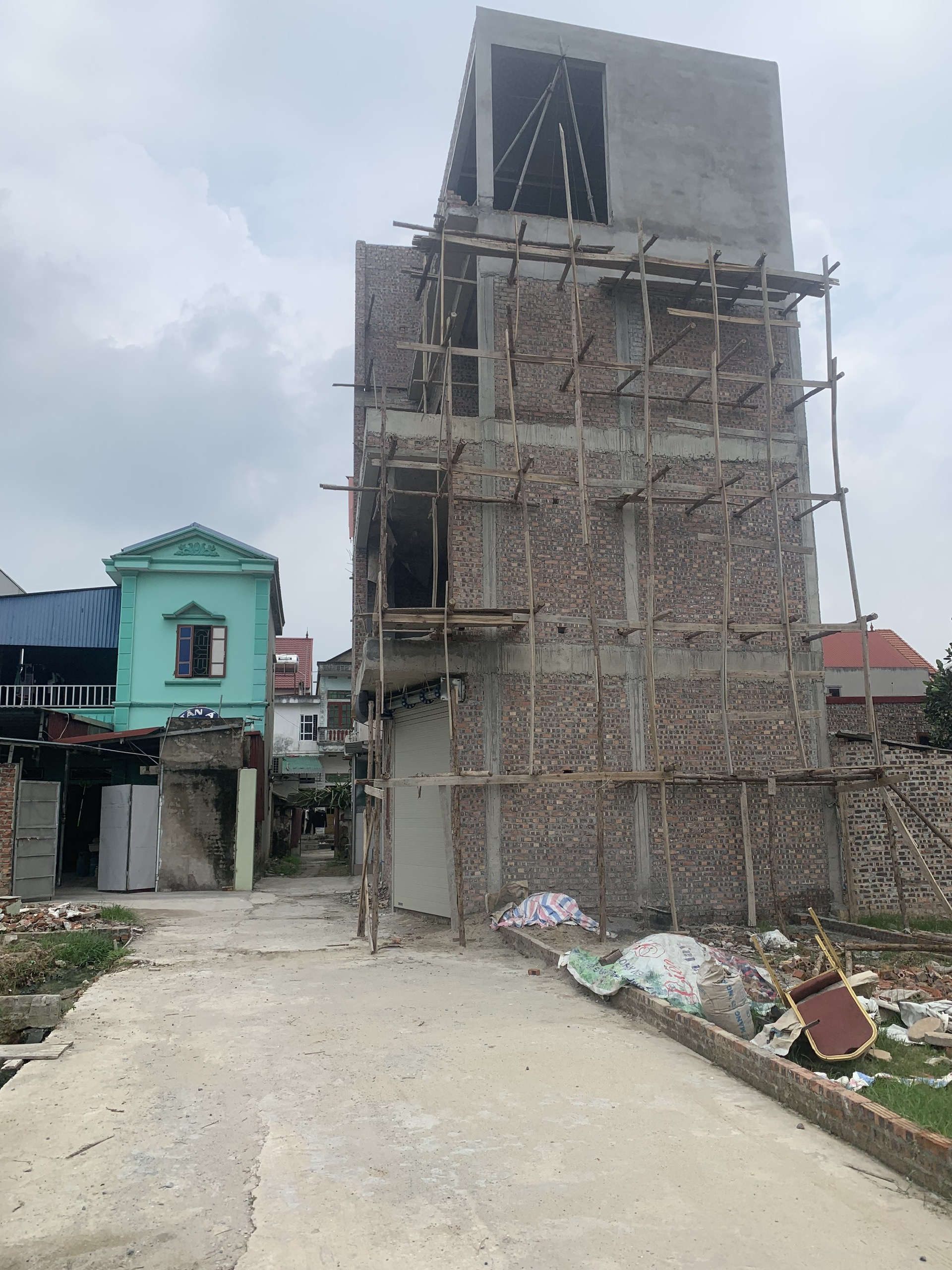 Chủ Cần Tiền Bán Gấp Nhà +Đất - Giá Nào Cũng Bán