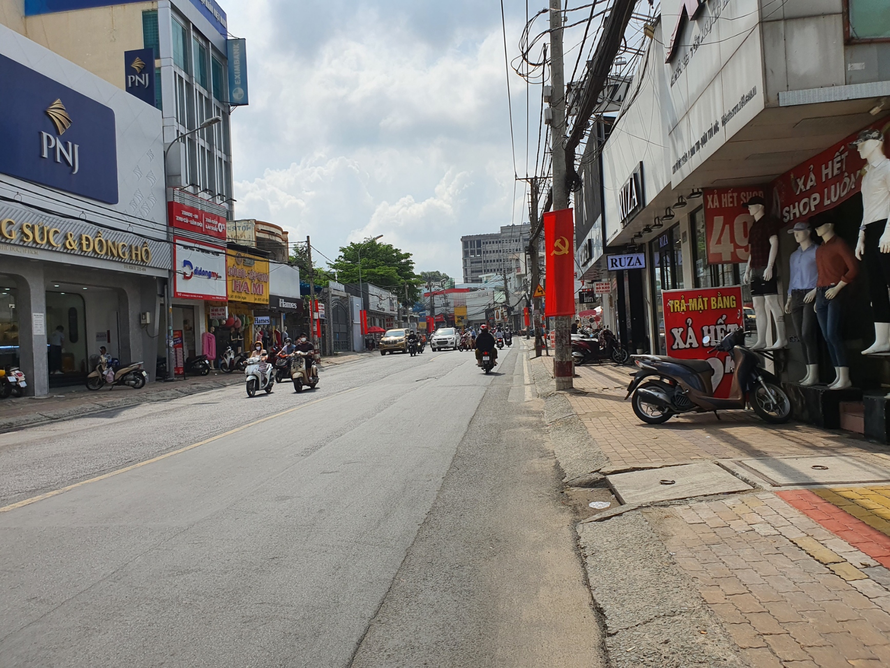 Cho thuê nhà 1T1L 3pn mặt tiền đường Võ Văn Ngân Linh Chiểu