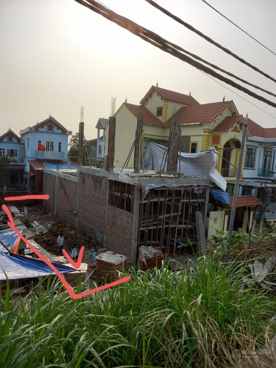 Bán 105m2 đất mặt đường 421 ngay sát QL32 và cầu Phùng