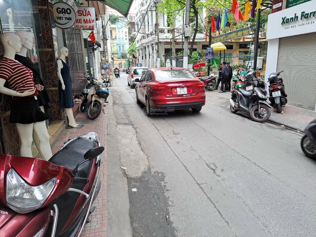 Bán nhà 50m2x5T phố Cầu Giấy, Đường Láng, phân lô vip, ôtô, kinh doanh, giá 13 tỷ hơn