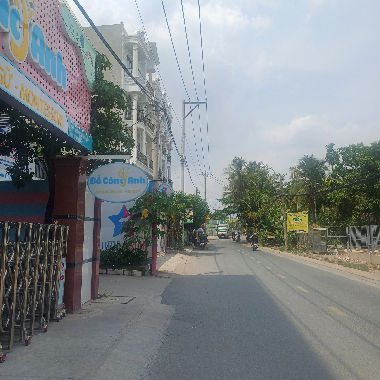 bán nhà mặt tiền Thạnh lộc 29 Quận 12- 250m2- 4T- có dòng tiền - ngộp bank