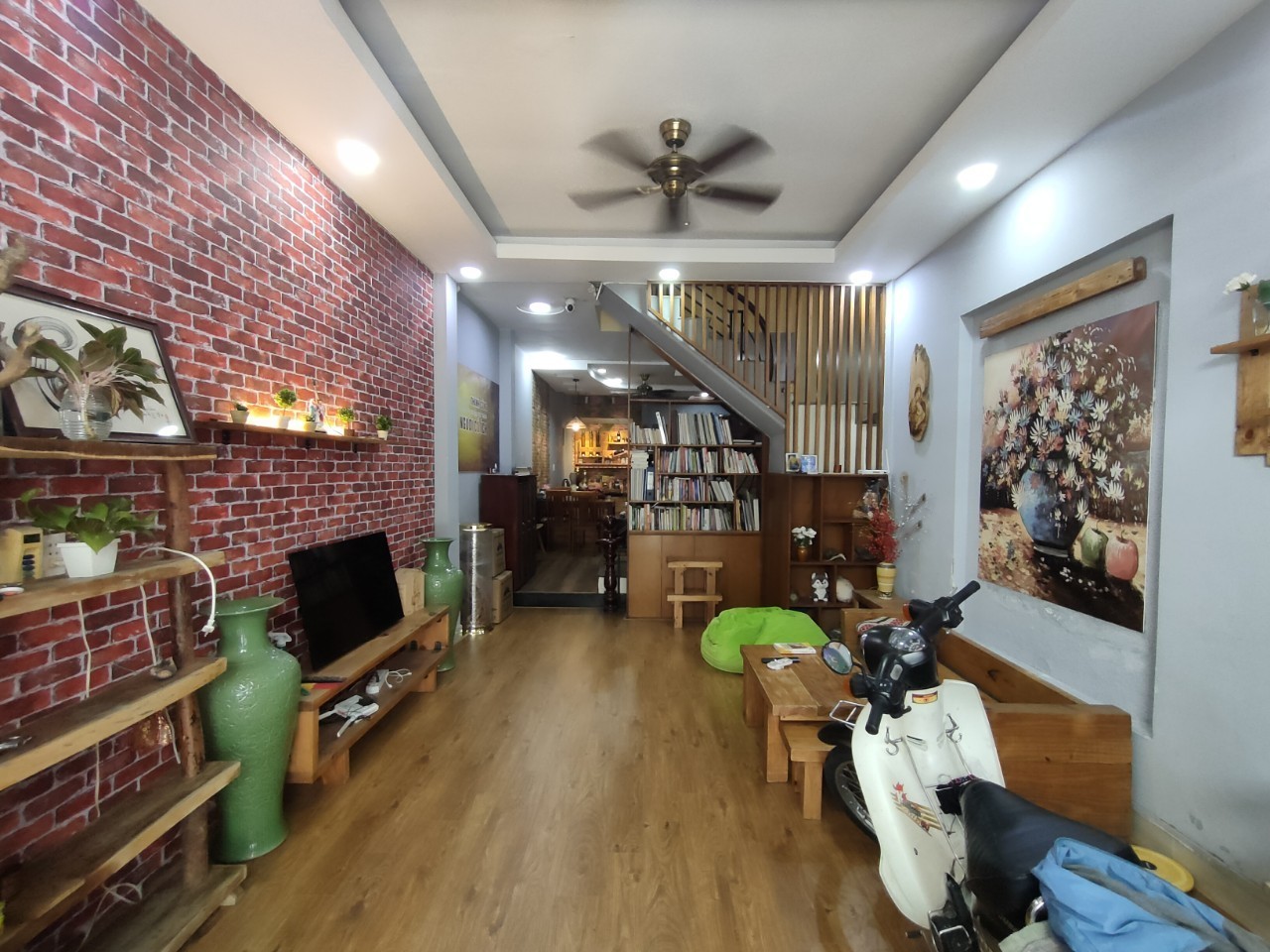 bán nhà hẻm xe hơi 1/- 50m2 - 3 tầng phường 14 Gò Vấp rao bằng giá NH định giá