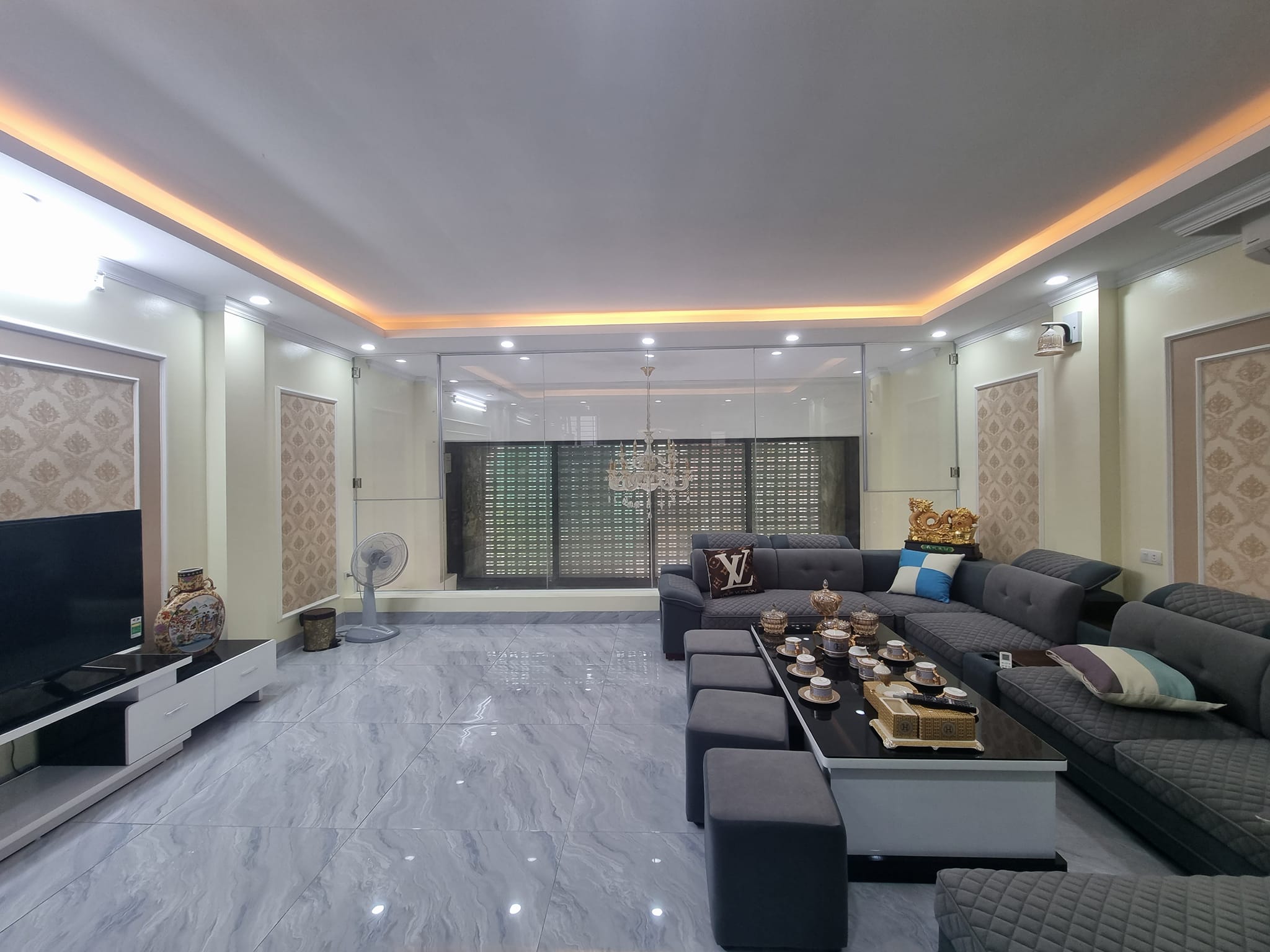 200tr/m kim ngưu, 3oto ngủ trong nhà.83m, 7 tầng thang máy.16,8 tỷ có TL