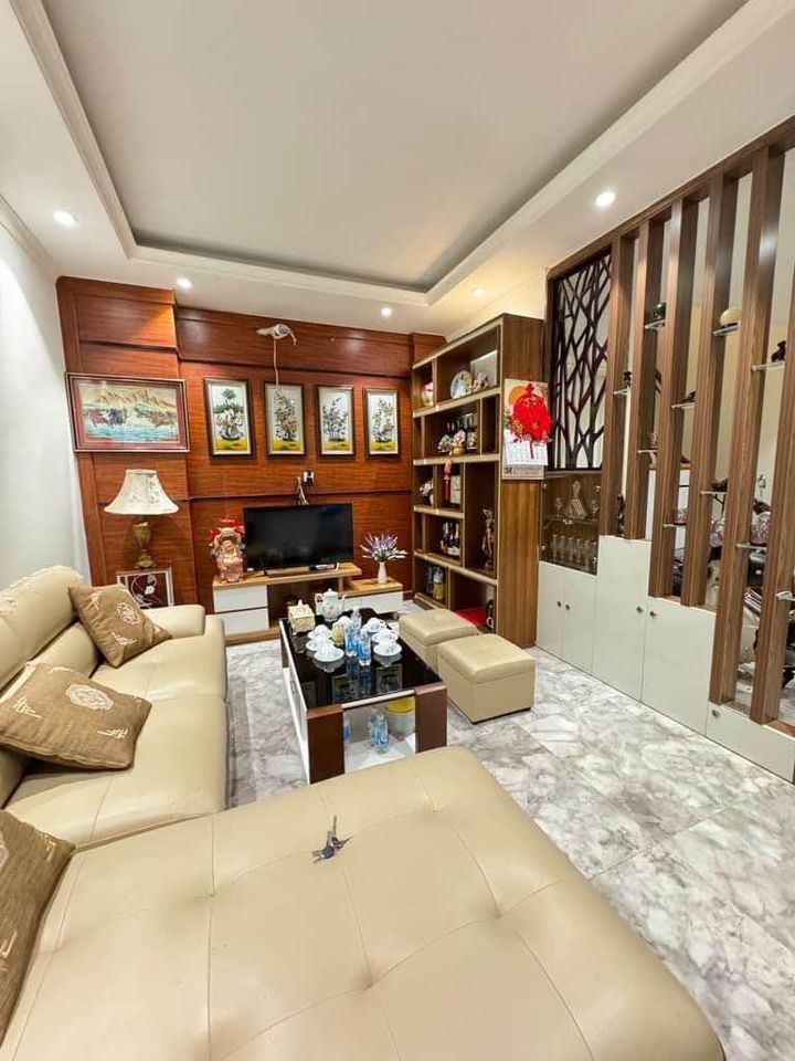 BÁN NHÀ ĐẠI TỪ -HOÀNG MAI ,HN- GẦN 8TỶ - NGÕ THÔNG CÁC NGẢ