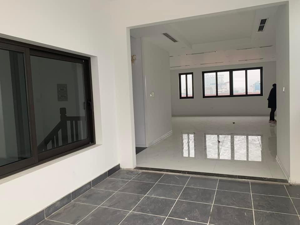 Bán Nhà Trần Hưng Đạo, 115m2, 8 tầng thang máy, mặt tiền 6.4m, 45.8 tỷ, ô tô, KD đỉnh