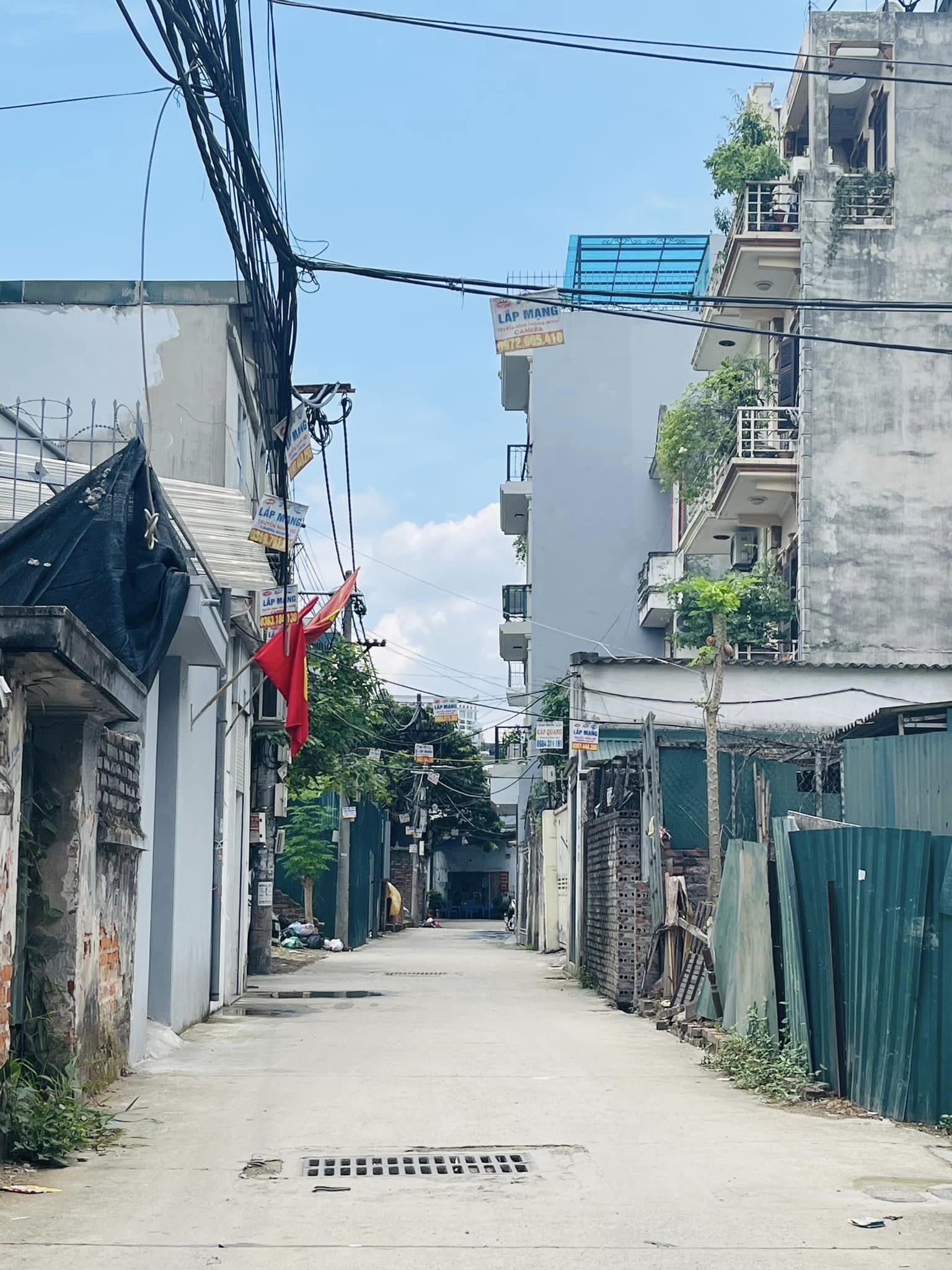 BÁN NHÀ ĐẸP ĐẠI TỪ -HOÀNG MẠI, HN -MẶT NGÕ KINH DOANH (9 TỶ)--GẦN PHỐ