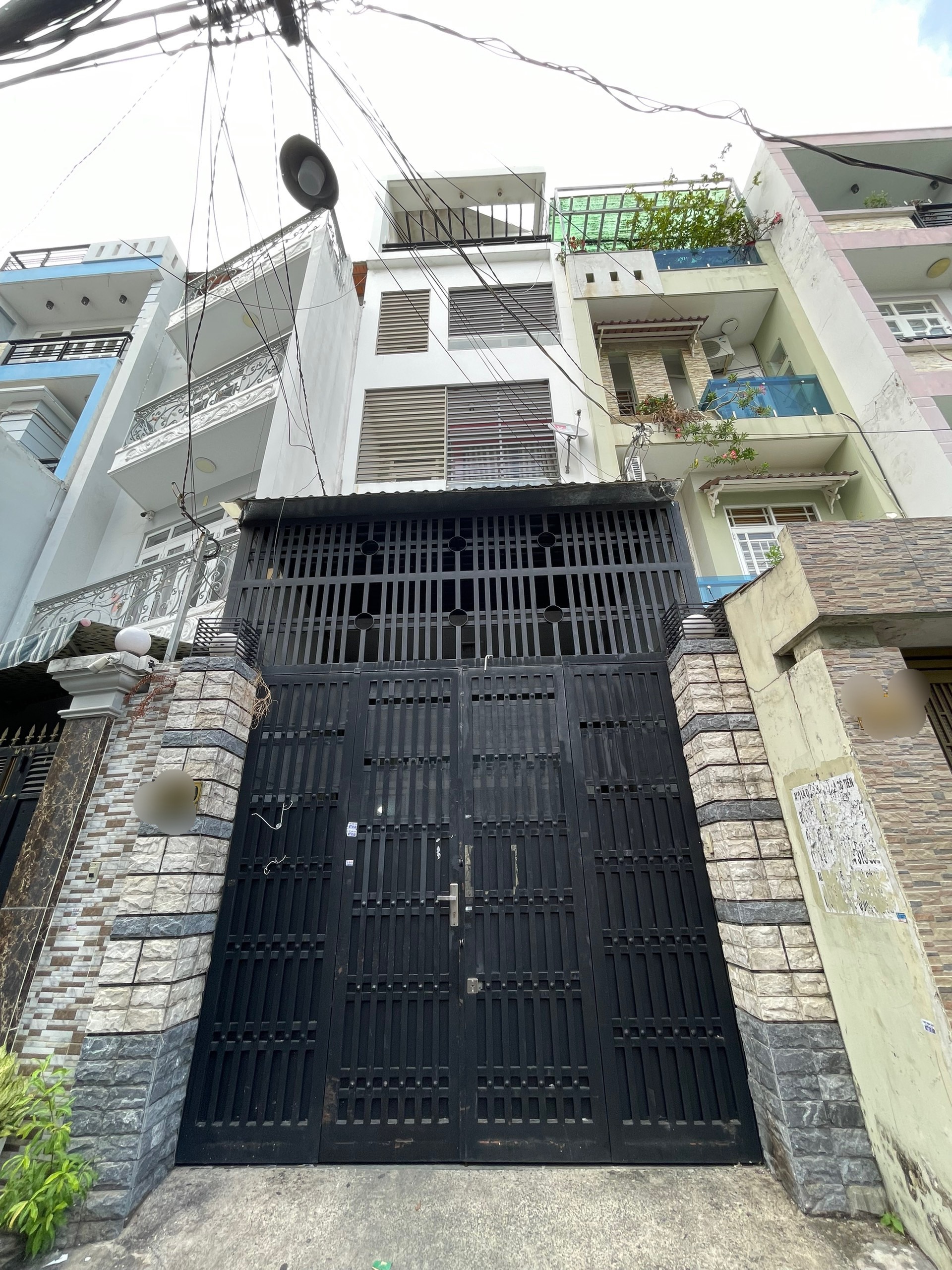 Bán Nhà Phố Đường Xe Hơi Thông Bàu Cát, Phường 11, Quận Tân Bình, Hồ chí Minh