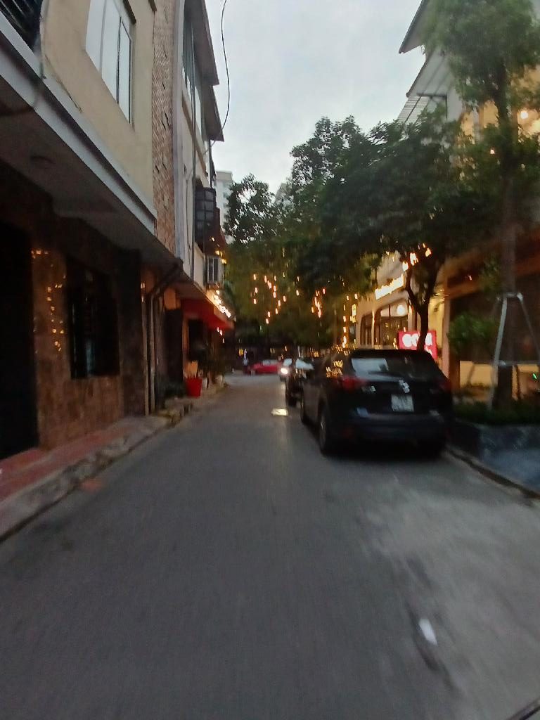 Bán nhà lô góc phố Nguyễn Thị Định Cầu Giấy 18 tỷ.