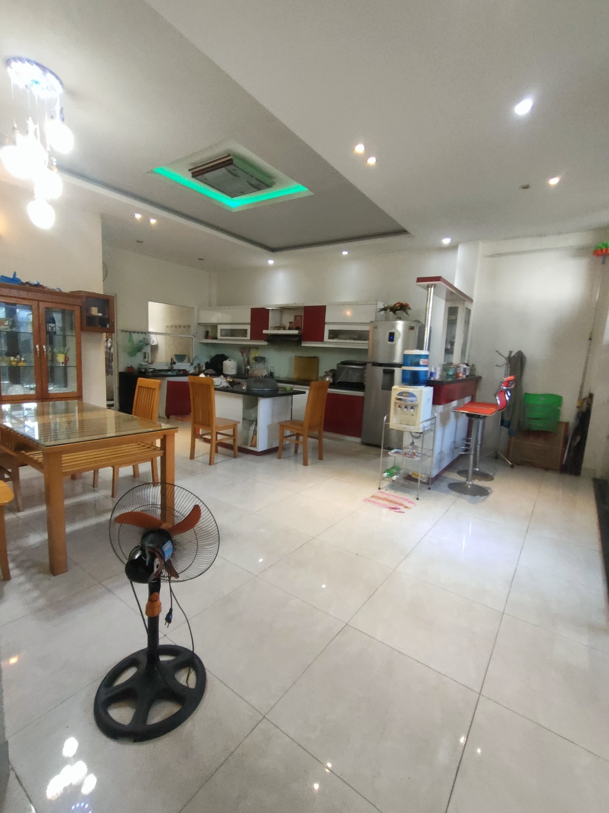 Bán nhà mặt tiền Hà Huy Tập, 3 tầng, 144m2, vừa ở vừa kinh doanh chỉ 9,8 tỷ