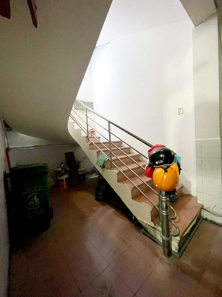 Hằng - Nha banTrương Quyền - DT : 20m2 , 4 TẦNG BTCT - 3 PN - 3WC Giá 5 tỷ 7