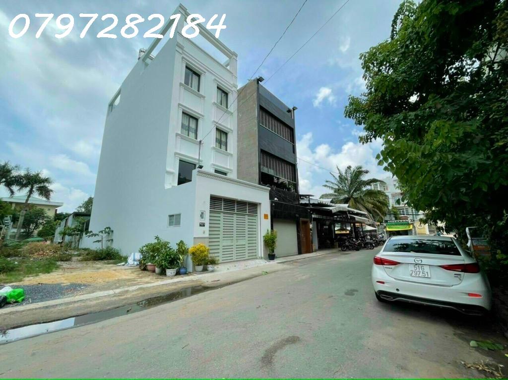 Bán nhà mới,3 tầng,hẻm xe hơi,btct,đường 8m,dt 56m2,p hiệp phú quận 9, giá nhỉnh 6 tỷ