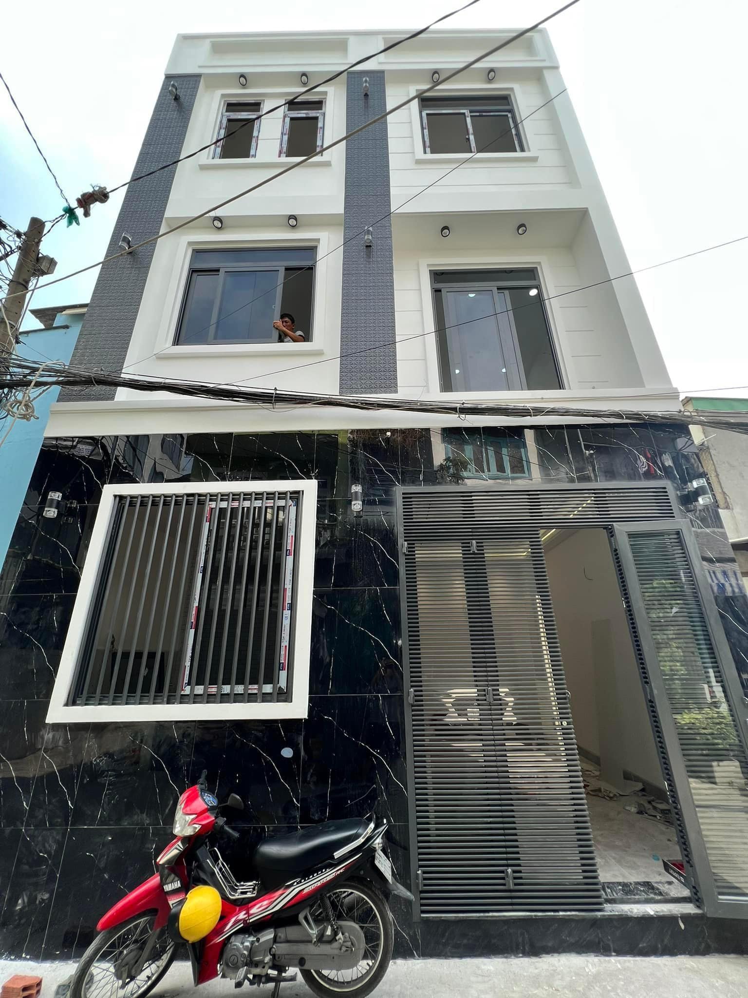 Căn góc MỚI 40m2, Giảm 7Tỷ, HĐ thuê 350 triệu 1 năm,hẻm ô tô đường Huỳnh Văn Bánh