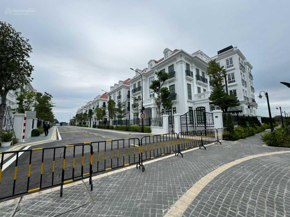 Chính chủ bán nhà LK Avenue Garden - 190m2 MT10m lô góc đường 60m Tây Thăng Long