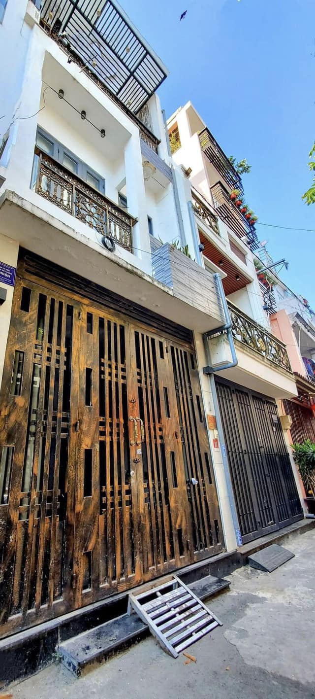 Nhà mới, 3 tầng, Ngang 5M siêu hiếm, 6Tỷn ngay khu Bàu Cát F10 Tân Bình