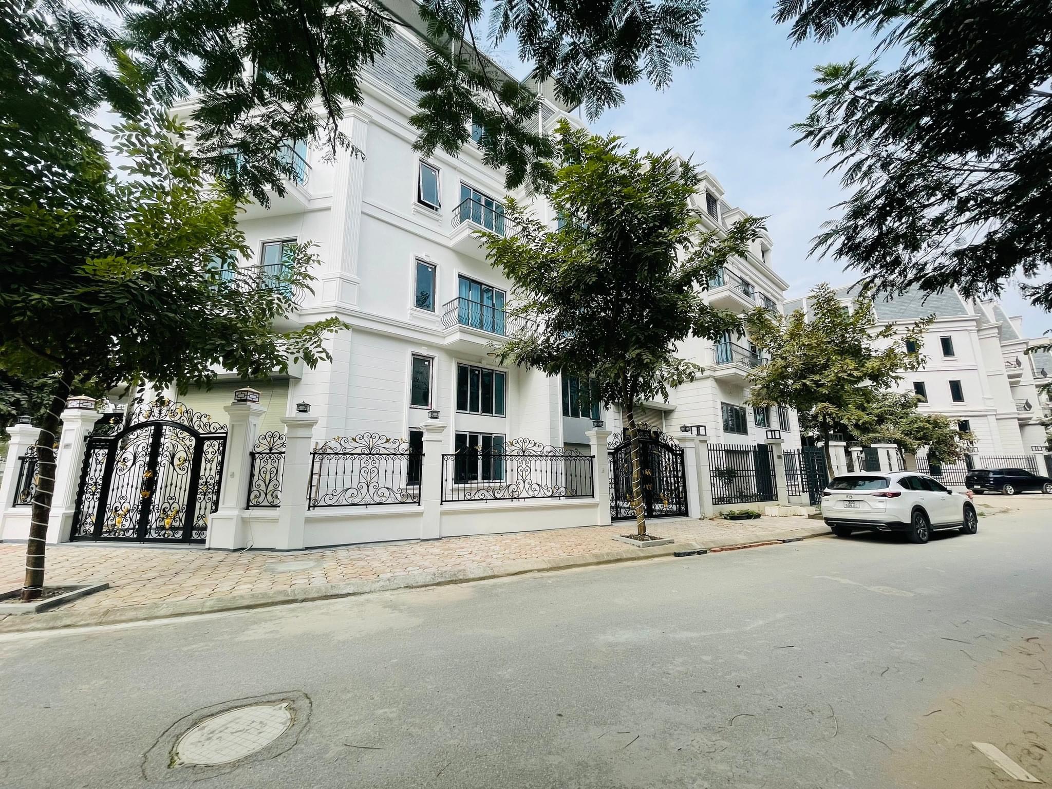 Chủ chuyển công tác - Bán căn Liền kề xẻ khe 80m² dự án Happy land Đông Anh.