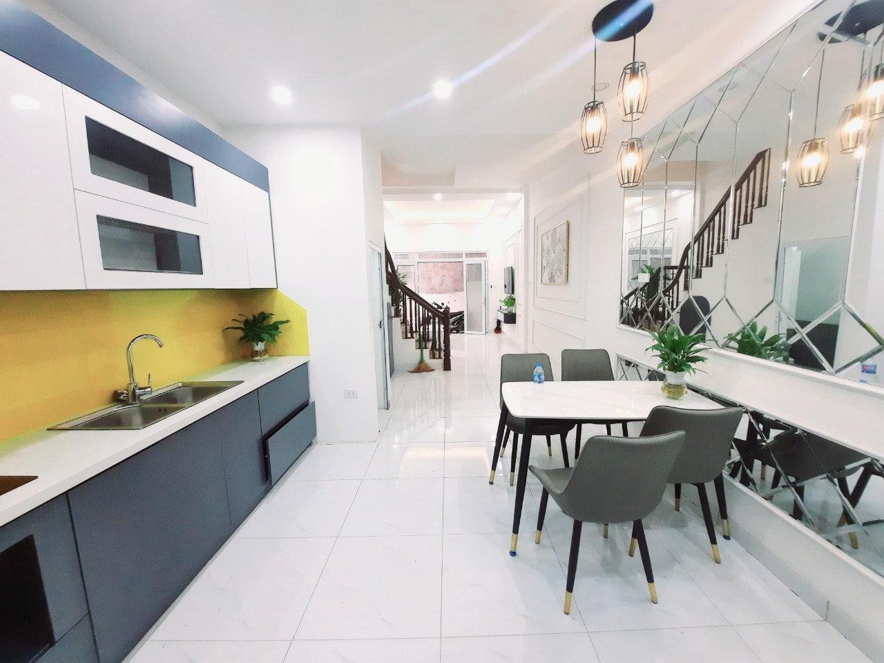 BÁN NHÀ MẶT NGÕ 20 MINH KHAI, QUẬN HAI BÀ TRƯNG, DIỆN TÍCH 61M, MẶT TIỀN 4,4M, 5 TẦNG, GIÁ CHỈ 12 TỶ.