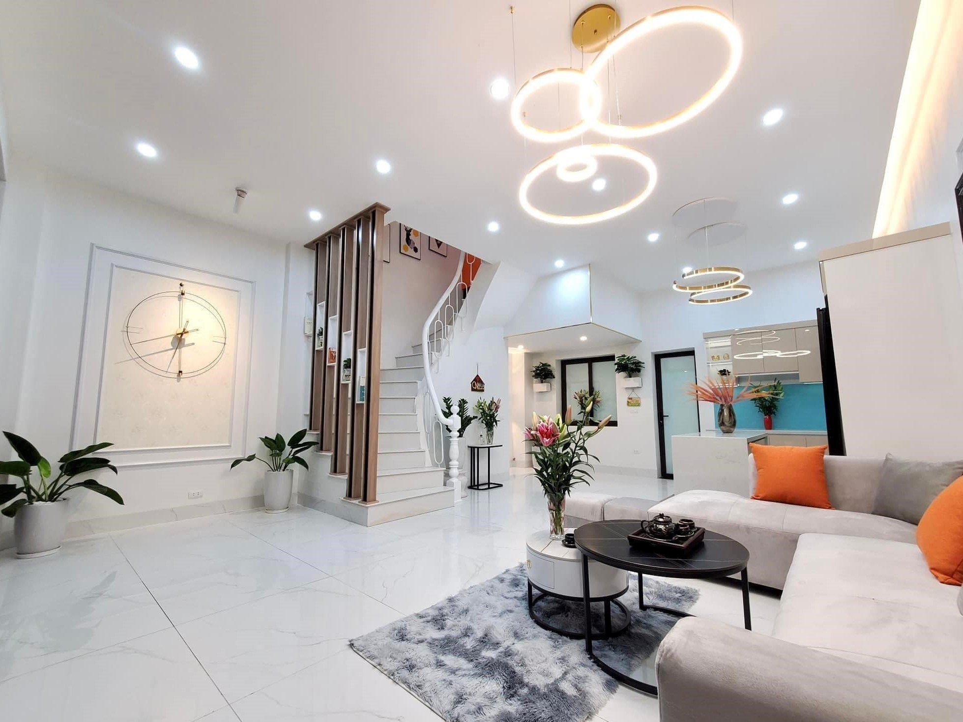 BÁN NHÀ MẶT NGÕ 34 DƯƠNG VĂN BÉ, QUẬN HAI BÀ TRƯNG, DIỆN TÍCH 61M, MẶT TIỀN 4,3M, 5 TẦNG GIÁ CHỈ 8,2 TỶ