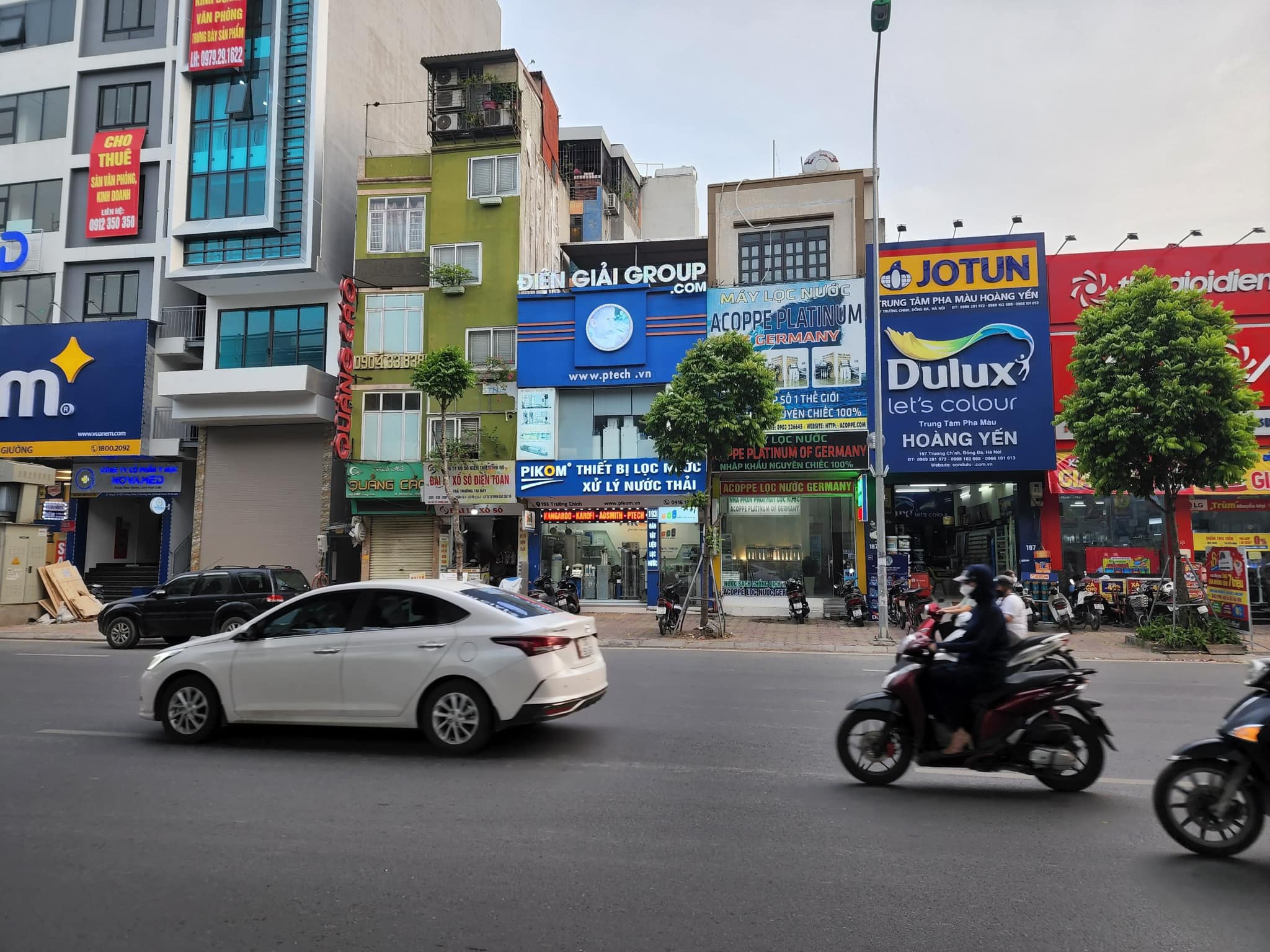 Bán nhà mặt phố Trường Chinh, Thanh Xuân, 196 m2, MT: 7.5m, vỉa hè, kinh doanh