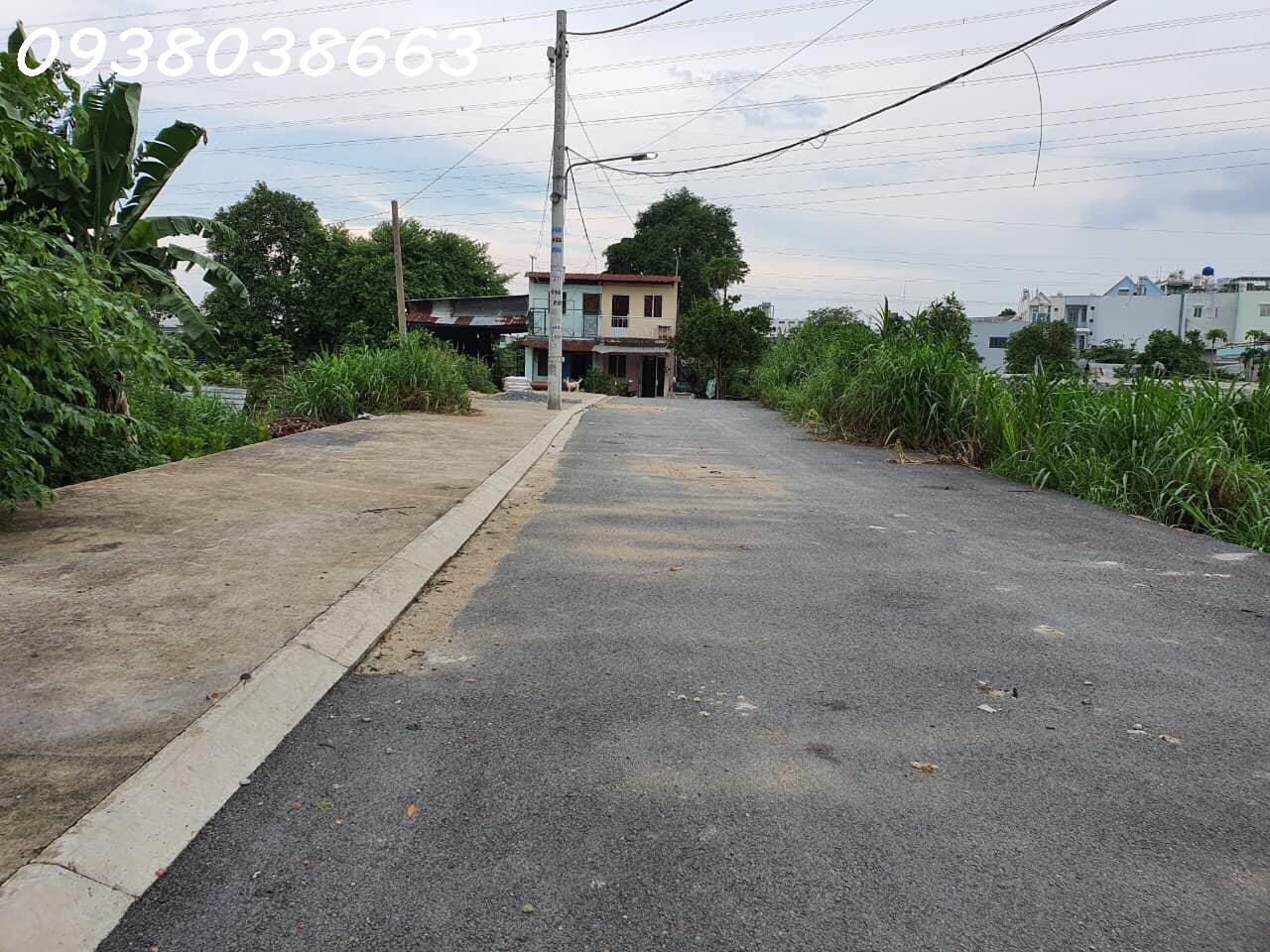 ngay 686M2 khu đất NGANG 16M - bộ quà tặng kèm theo 2 ngôi nhà đến khách hàng - giá thành rẻ CHỈ rộng 20TR/M2