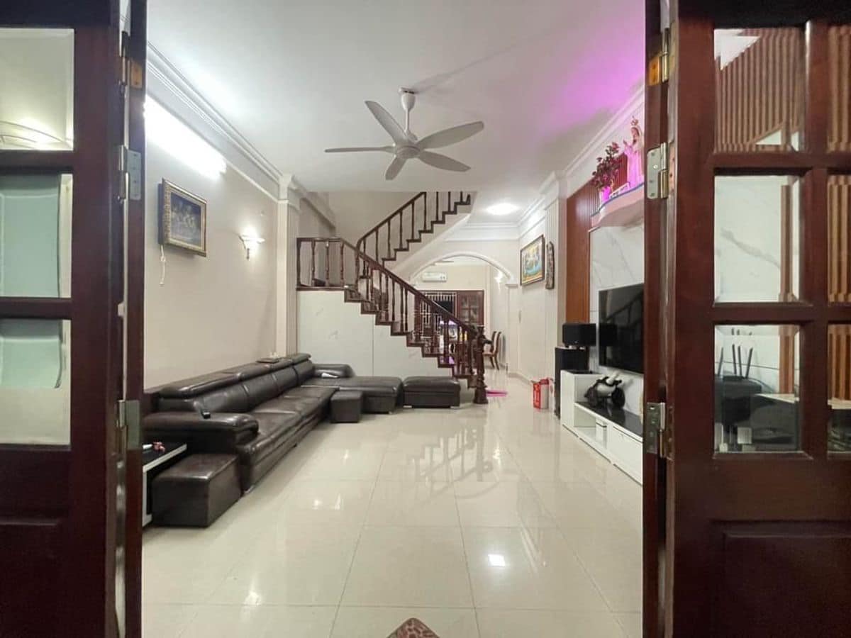 Bán nhà Nguyễn Khánh Toàn, Cầu Giấy kinh doanh – gần oto tránh 62m 5T 10.5 tỷ