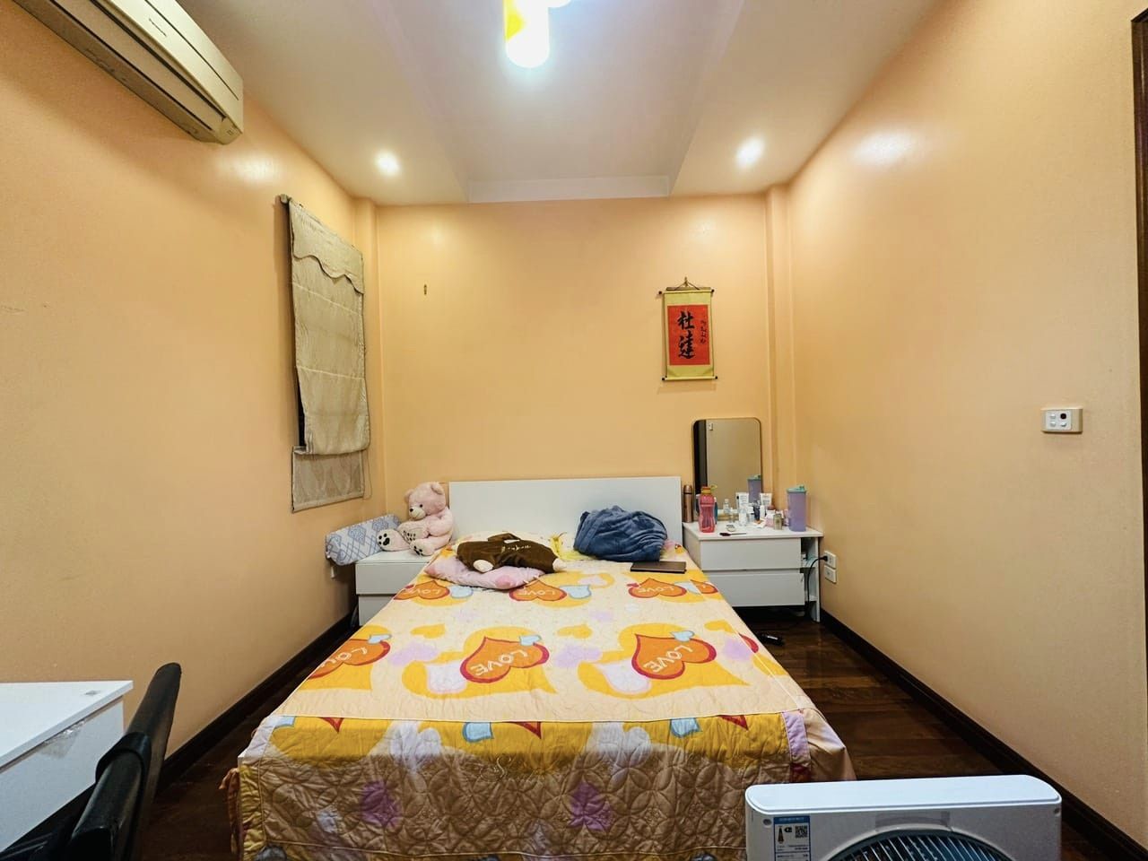 200m tới hồ, 10m Ô TÔ, Dân xây ở ngay bán nhà Hoàng Cầu-0946383428