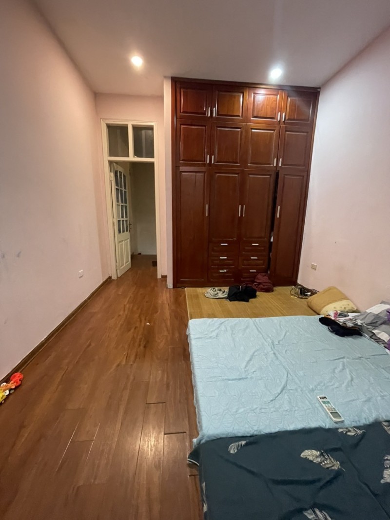 Bán nhà Tứ Liên-Tây Hồ gần phố 33m, 5 tầng, ngõ thông chỉ 4.3 tỷ