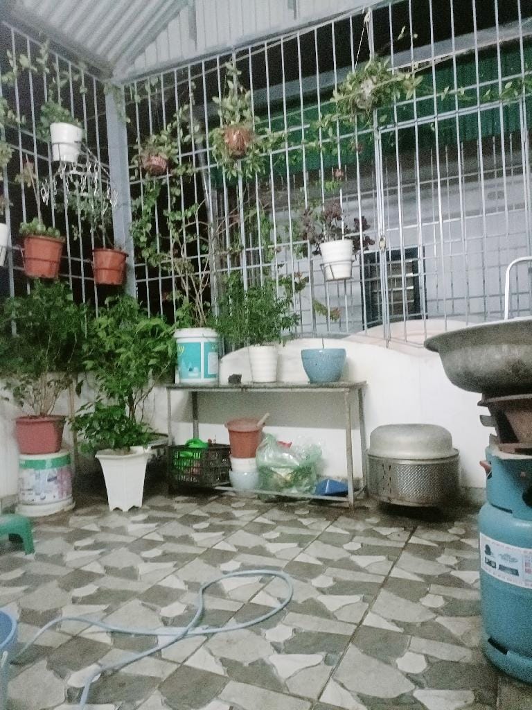 Bán Nhà Đền Lừ Hoàng Mai HN - 50m x 5 Tầng ,giá 15,5 tỷ ,Phân Lô ,Ôtô đỗ ngày đêm ,vỉa hè rộng