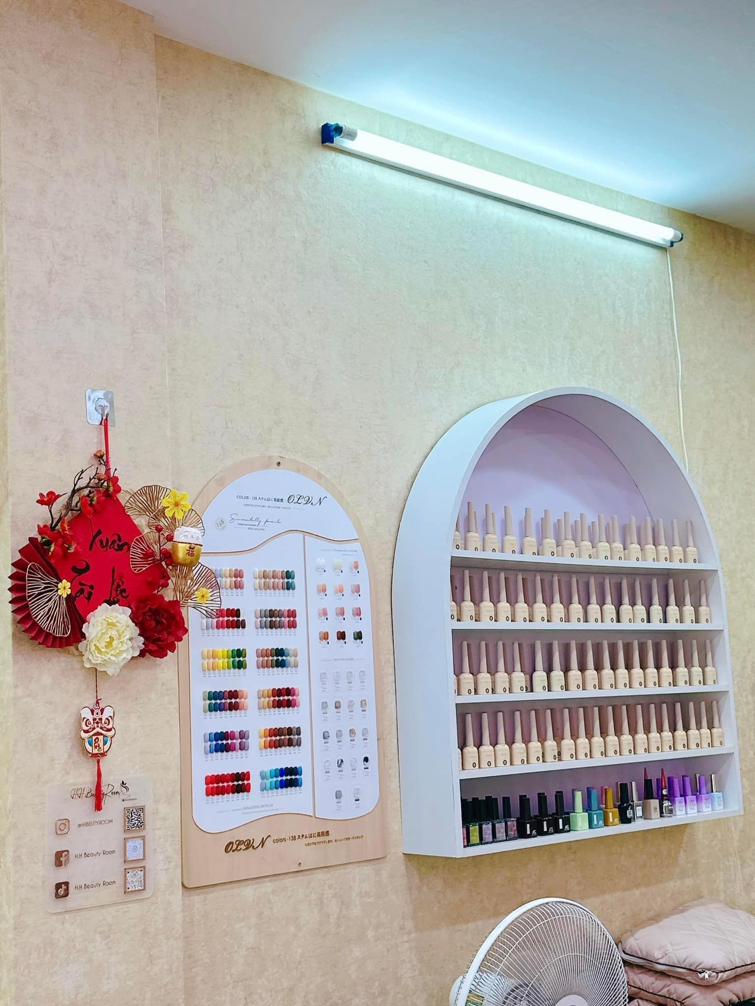 CẦN SANG NHƯỢNG MẶT BẰNG LÀM NAILS – Mi – Gội Đầu Địa chỉ: 174 phố khâm thiên – đống đa – hà nội