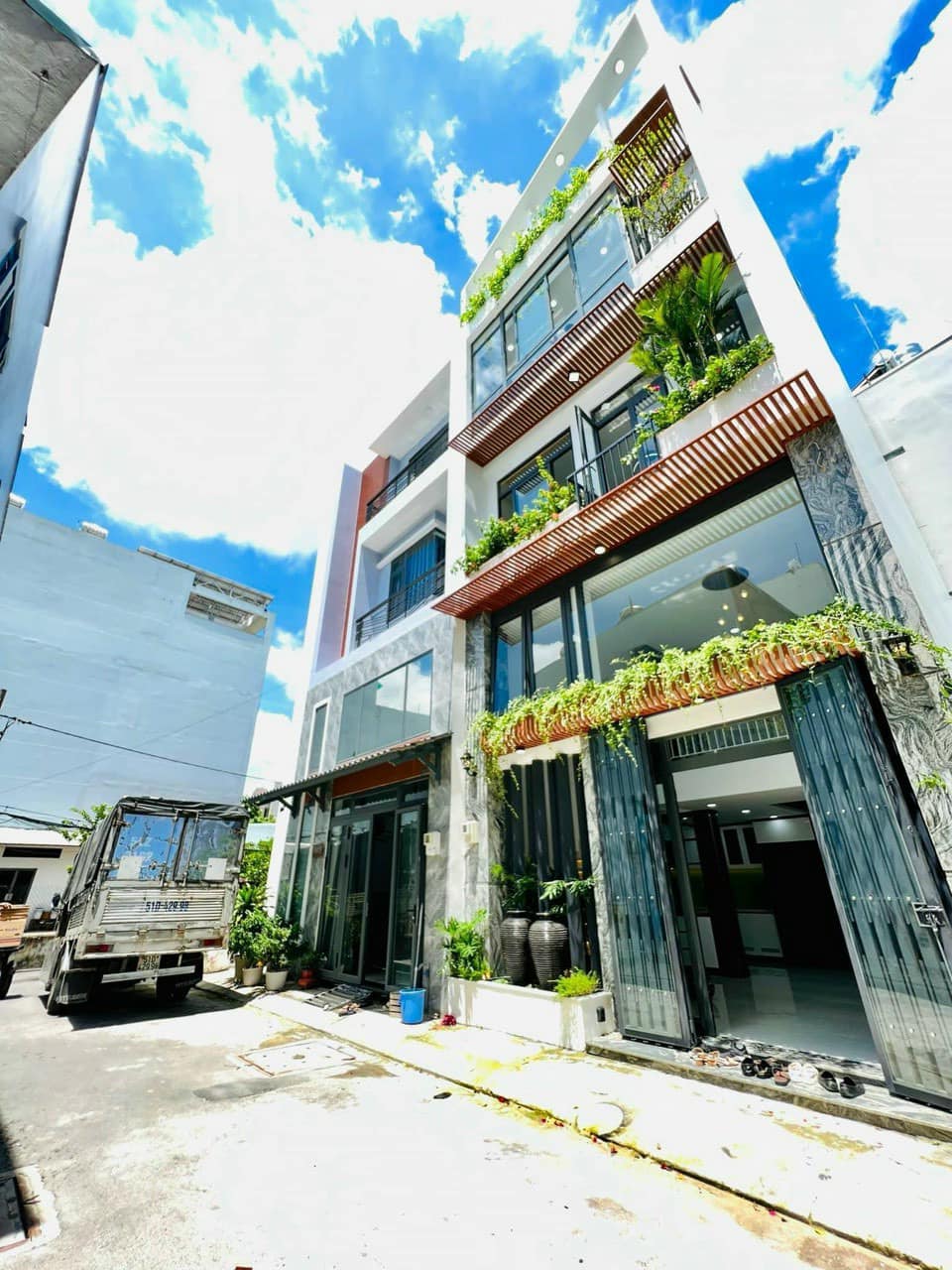 Kẹt tiền bán GẤP nhà 80m2 dòng tiền 450triệu/năm,8tỷ ít đường Bắc Hải