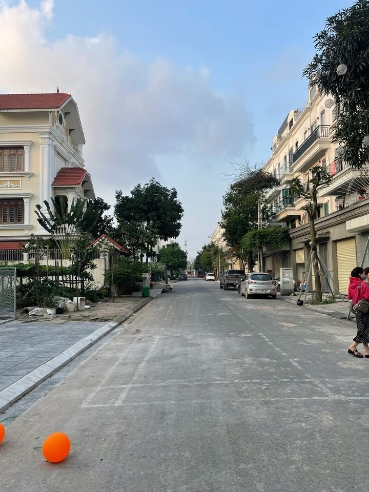 100m2 đất 31ha kinh doanh sầm uất giá chỉ 115tr/m2