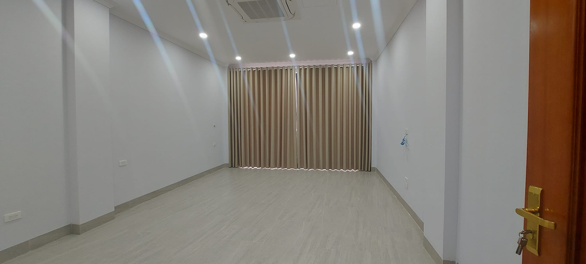 SERI 3 CĂN, NGÕ 603,LẠC LONG QUÂN,TÂY HỒ:32M X7T, MT5M, GIÁ 7,9 TỶ